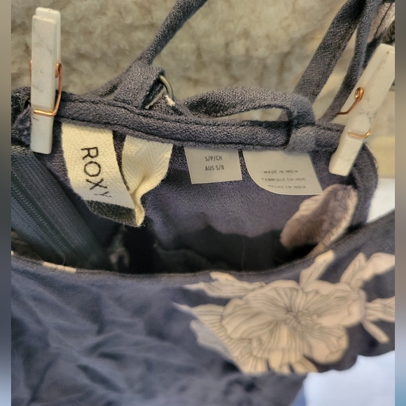 NWOT Roxy Dress, Grey/White Florals, Small - Picture 3 of 4